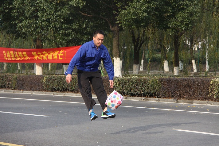 奔跑吧 兄弟！—記通鼎集團第八屆“慶元旦、共健身”冬季長跑比賽