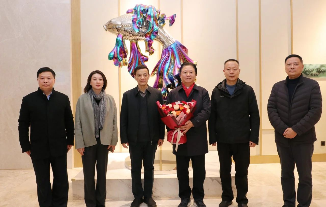 江苏省退役军人事务厅副厅长吴晓源一行慰问全国模范退役军人沈小平